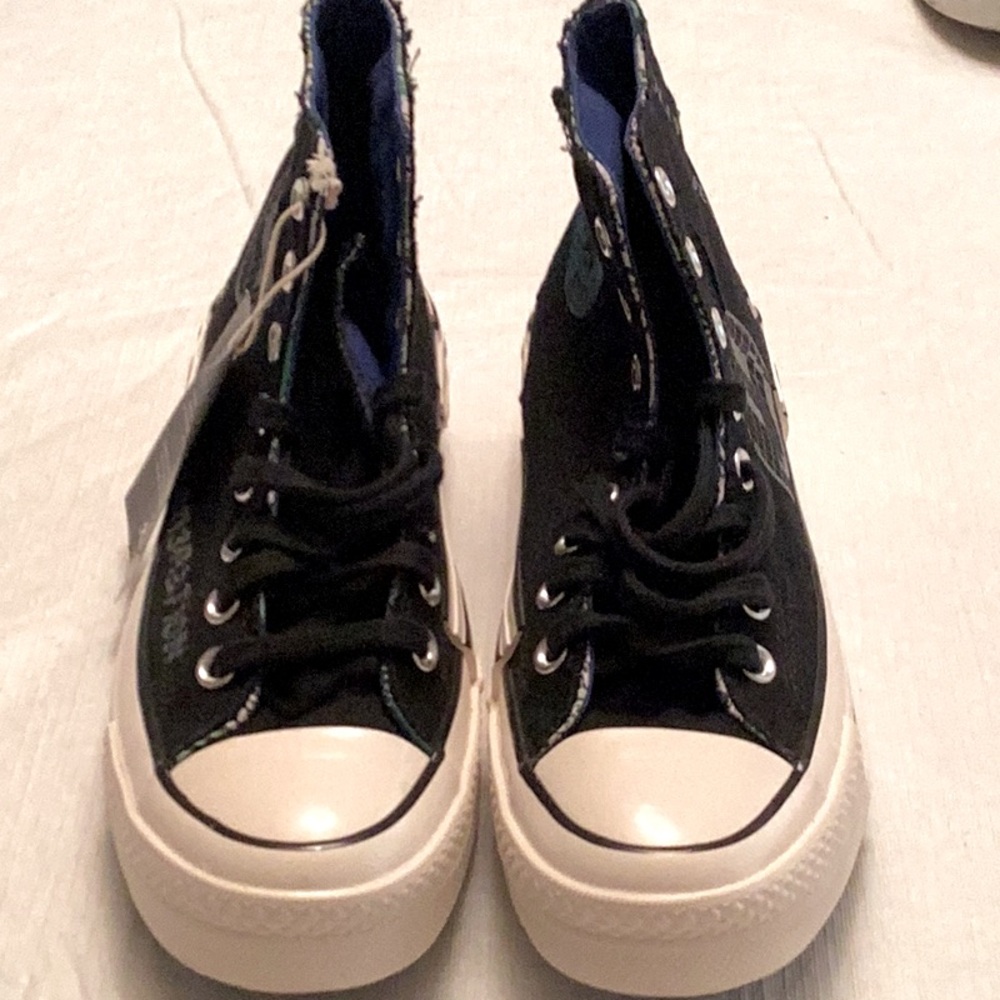 CONVERSE Chuck Taylor 70 R3 Generation. All Stars Hi Top Size 9 Black/White- New